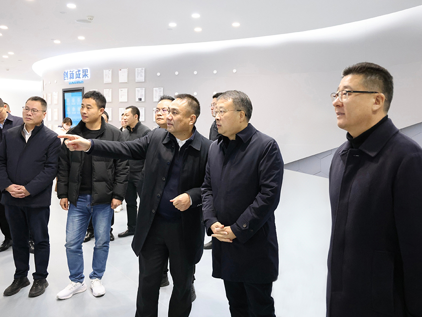 溫州市副市長(zhǎng)王振勇率隊(duì)調(diào)研宏豐復(fù)工復(fù)產(chǎn)情況